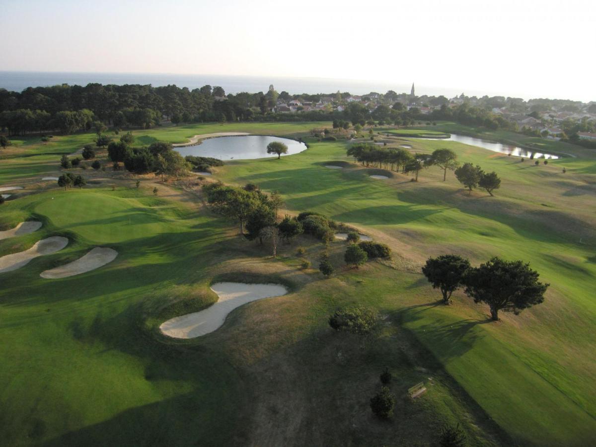 Maison Proche Golf Plage Et Piscine A Pornic Luaran gambar